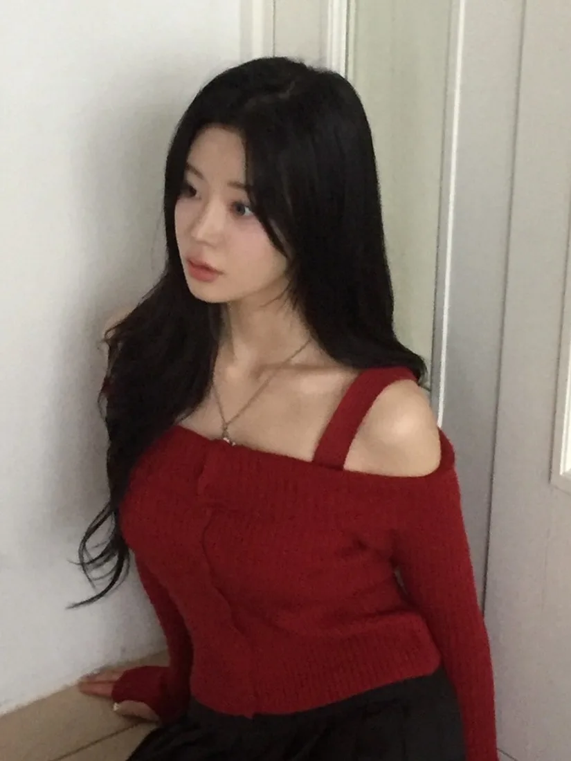 

Chic Long Sve Knitted Top Women Slim Fit Sexy Strap French Sle Faionable Casual Wear Polyester Fiber Hooded Bal