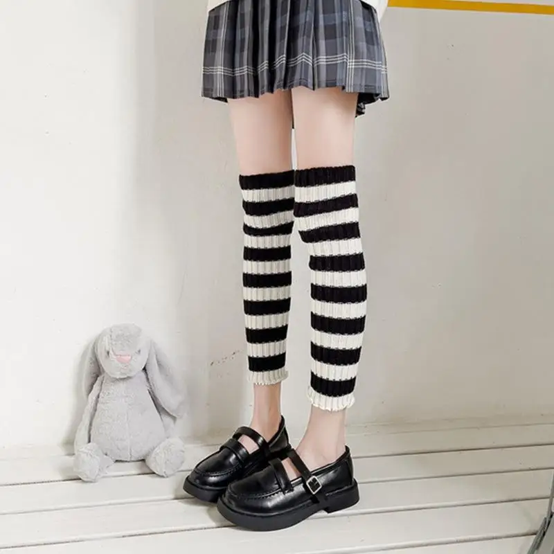 Y5GC Phụ nữ Punk Chân ấm Đen trắng sọc đen KNIT KNEE KNEE VOKS