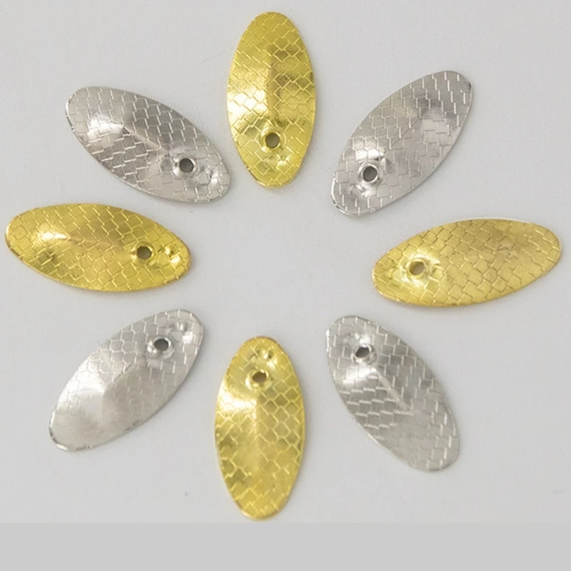 

50Pcs Fishing Spoons Lures Spinner Baits Sequins Lures Slices Spoon Fishing Spinner Swimbaits Set for Freshwater Fishing