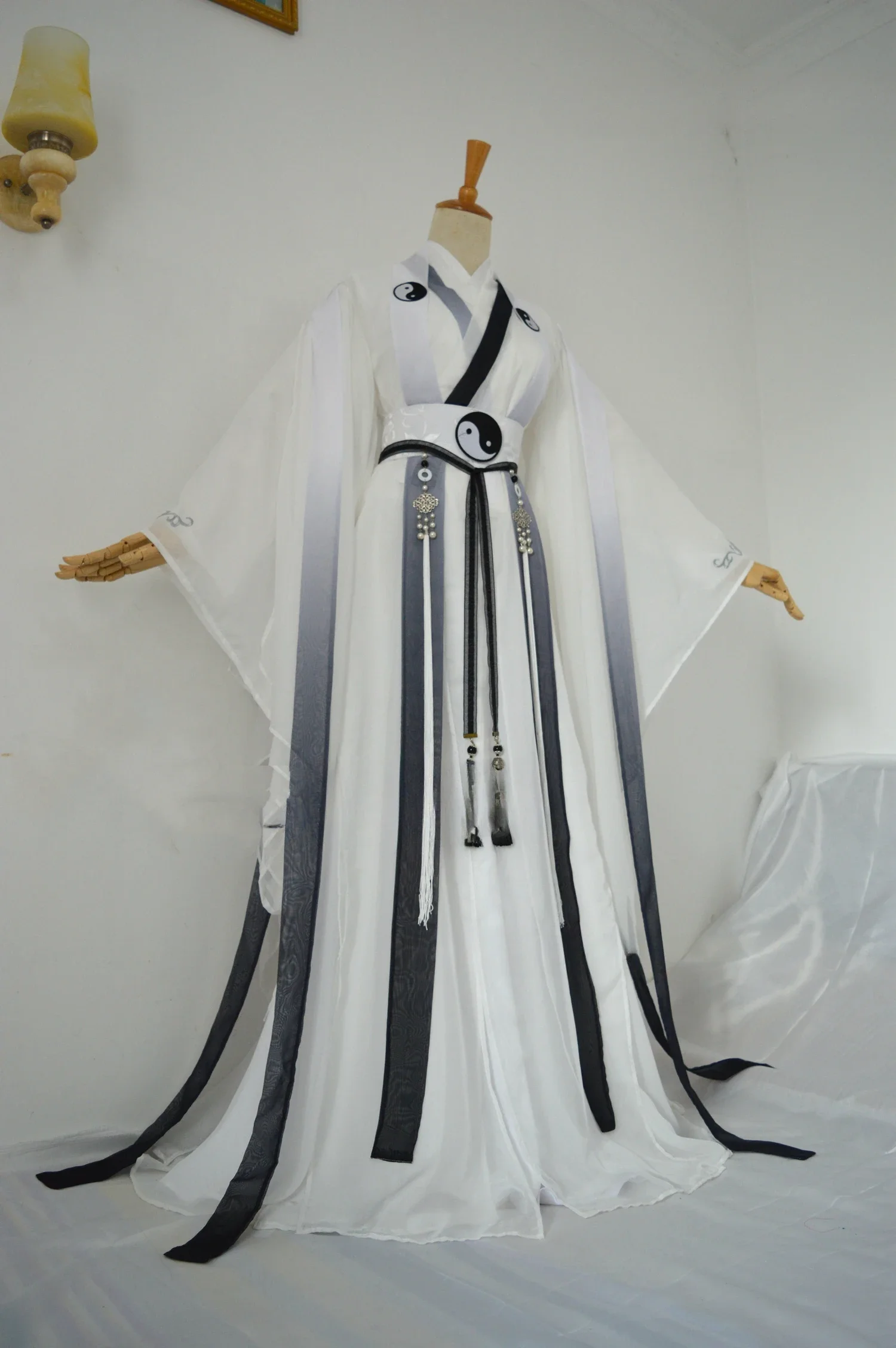 Chinese TV Series Mo Dao Zu Shi Xiao Xing Chen Cosplay Costume Hanfu Halloween Costumes