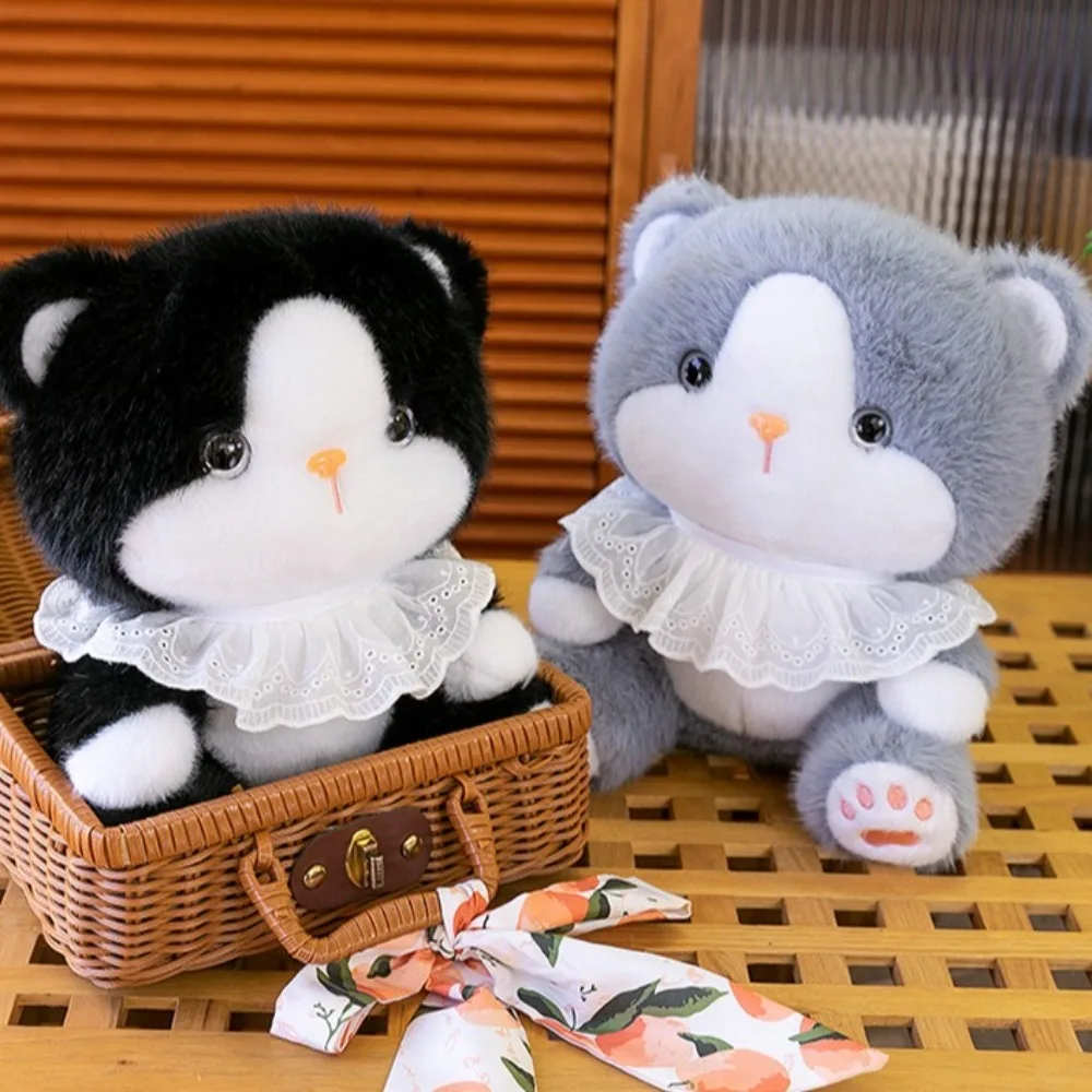 หมอนตุ๊กตาลูกไม้ผ้าพันคอตุ๊กตาแมวตุ๊กตาปุยการ์ตูนแมวตุ๊กตาเด็กนุ่มน่ารักแมวตุ๊กตาของเล่นเด็กของเล่น