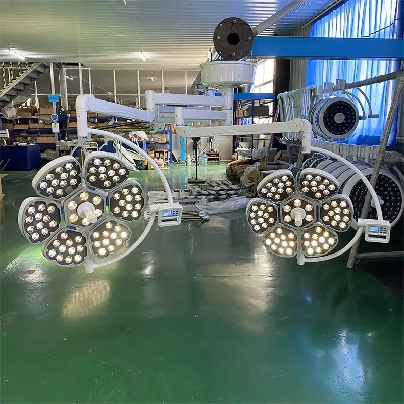 Petal Type Surgical LED  Shadowless Lamp Hospital Operation Theatre Room Light Electricity 40000-160000Lux Illumination 1