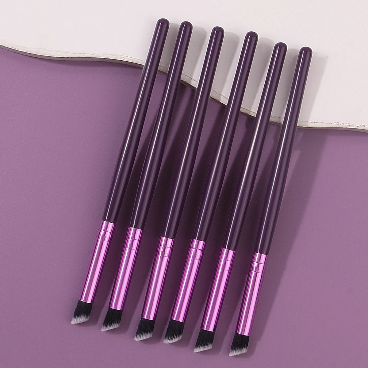 ชุดแปรงแต่งหน้ามุม 6 ชิ้นแปรงอายแชโดว์แปรงรอยเปื้อนแปรงคิ้ว high-end ด้ามไม้แปรงแต่งหน้าผมนุ่มเครื่องมือความงาม