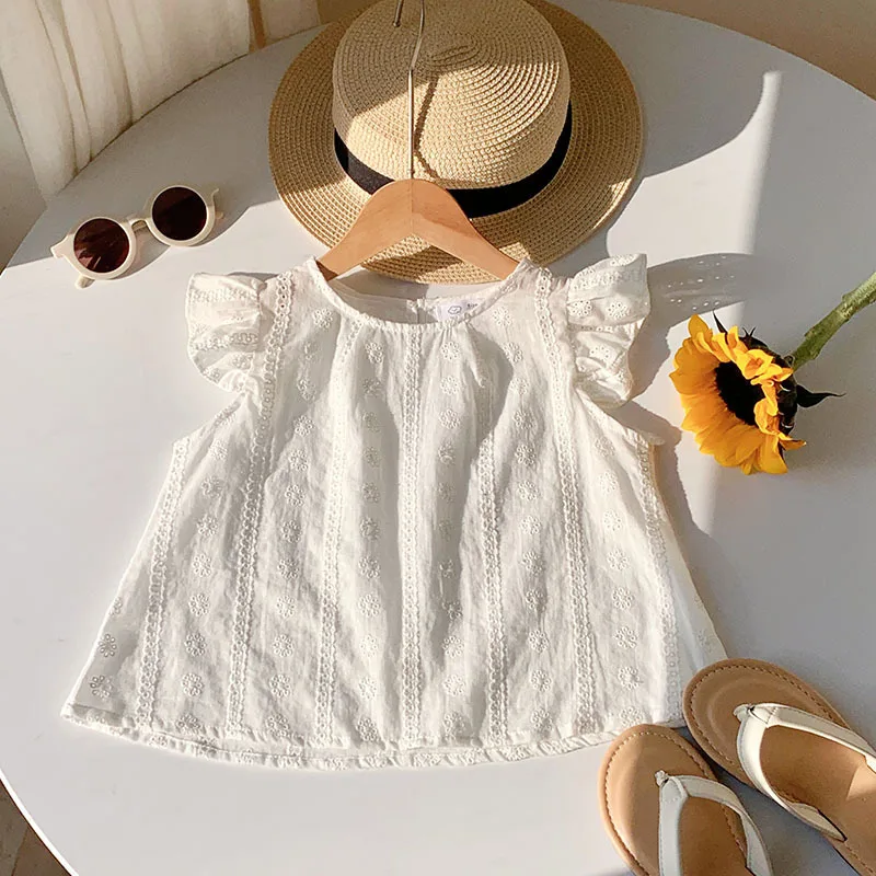 

Летний топ без рукавов для девочек, футболка с рюшами и кружевной отделкой по краю, уникальный дизайн в корейском стиле