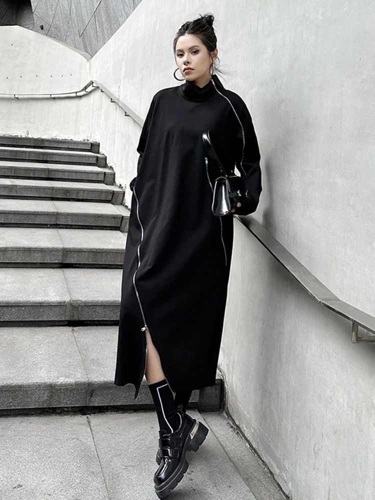 [EAM] Women Black Zippers Irregular Slit Big Size Dress New Turtleneck Long Sleeve Fashion Tide Spring Autumn 2024 1DH8122