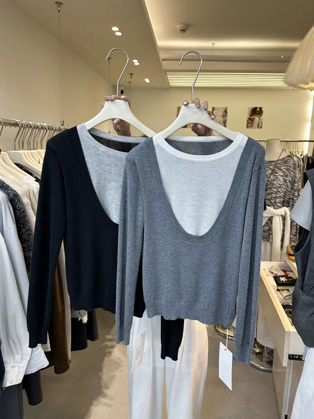 Suéter Casual de Malha com tras e Blocos de Cores, Camada Base Fena, Estilo Novo de Outono, Ajuste Solto, Gola Redonda...