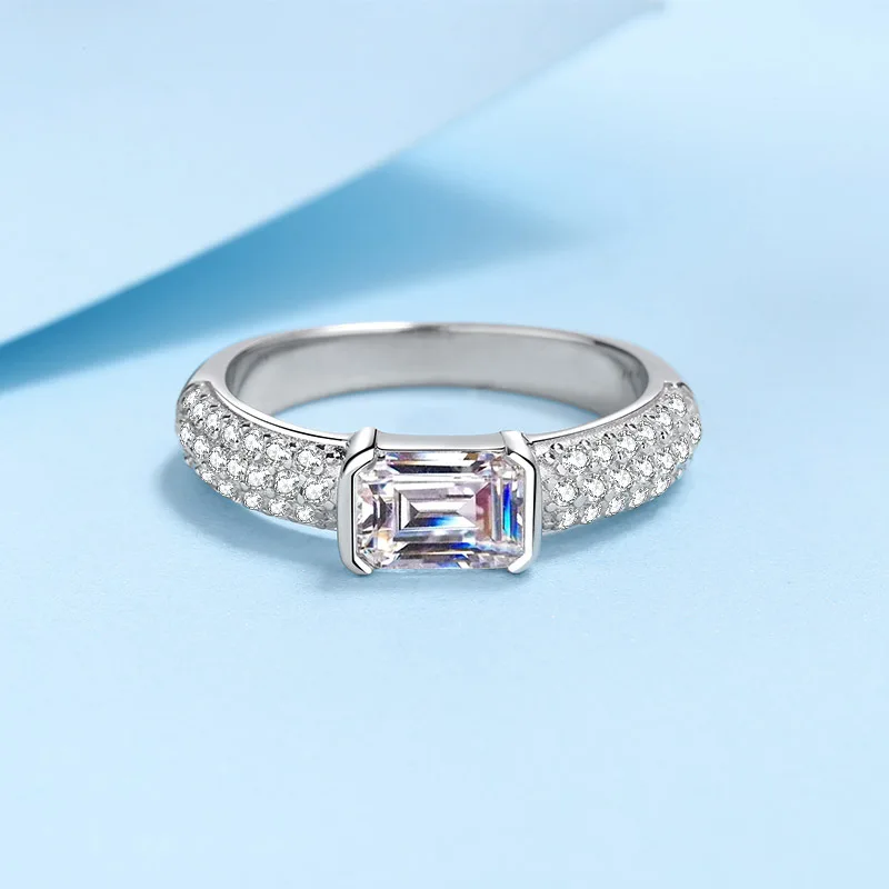 1ct Women's Emerald Cut Moissanite Ring PT950 Platinum Comfortable Fit Skin-Friendly Soft Touch Fancy Band Jewelry Accessory