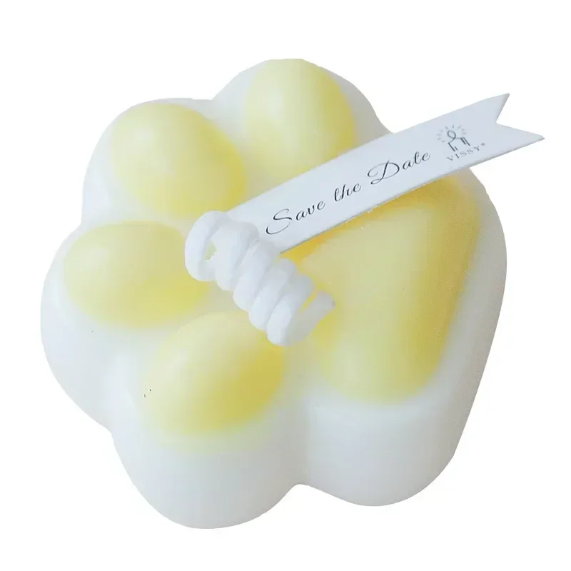 Vela de aromaterapia com garra de gato