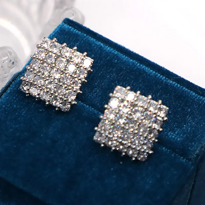 Sparkling Cubic Zirconia Earrings Women Men Luxury Classic Square Shaped Piercing Ear Stud Daily Wearable Jewelry KDE246