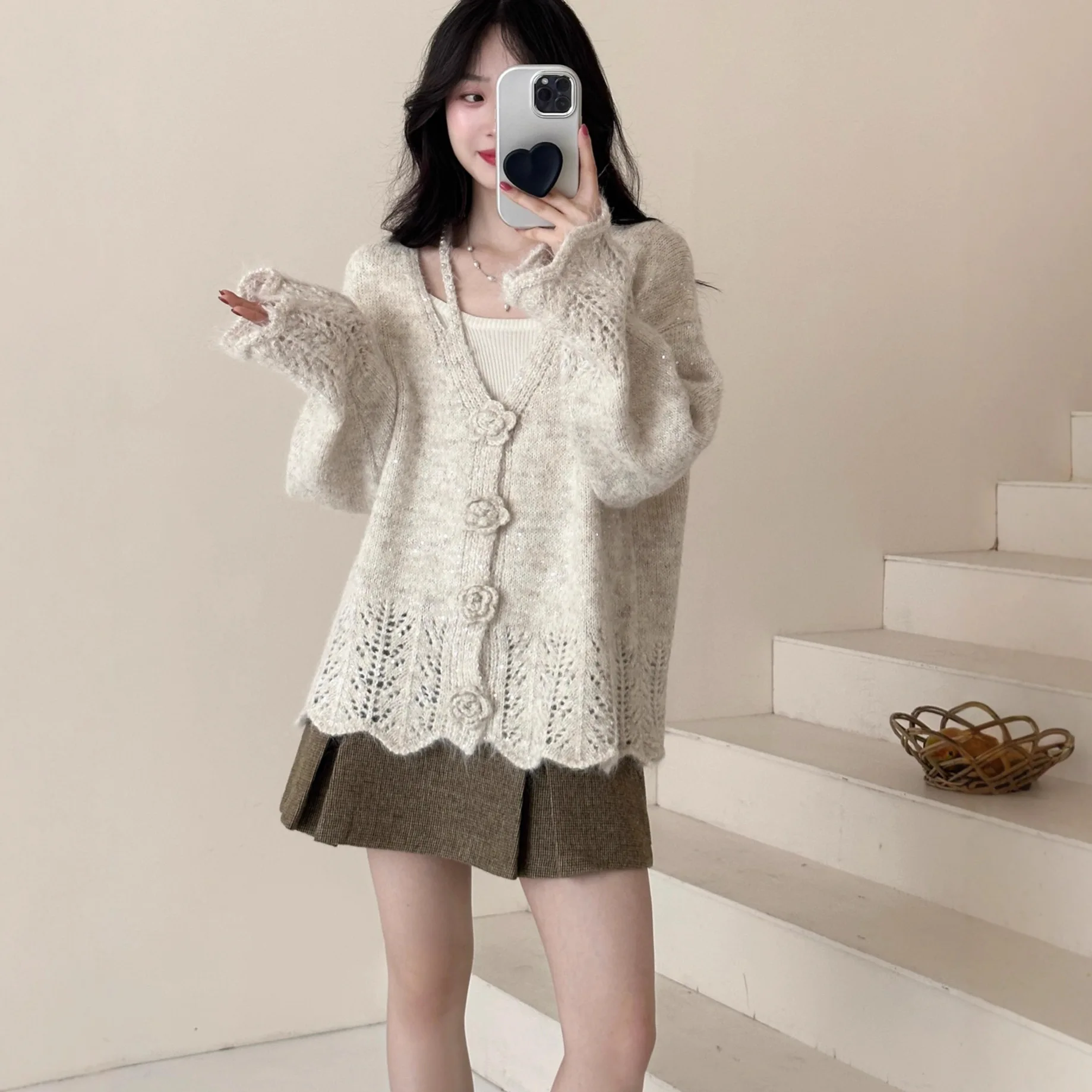 Vrouwen Gebreid Vest Casual Pailletten Truien 3D Bloem Kralen Lange Mouwen Loose Fit Dikke Open Stitch Office Lady 2025 Herfst