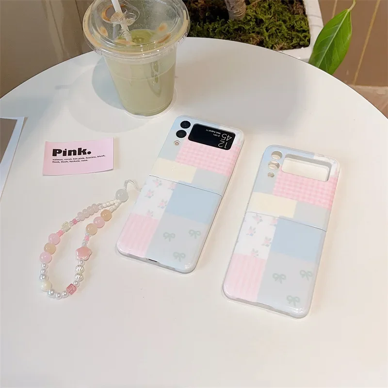 Colorful Checkered Flower Splicing Phone Case for Samsung Galaxy ZFlip6 4 3 Hard Cover for Flip5 Flip3 Flip4 Solid Shell Bracket