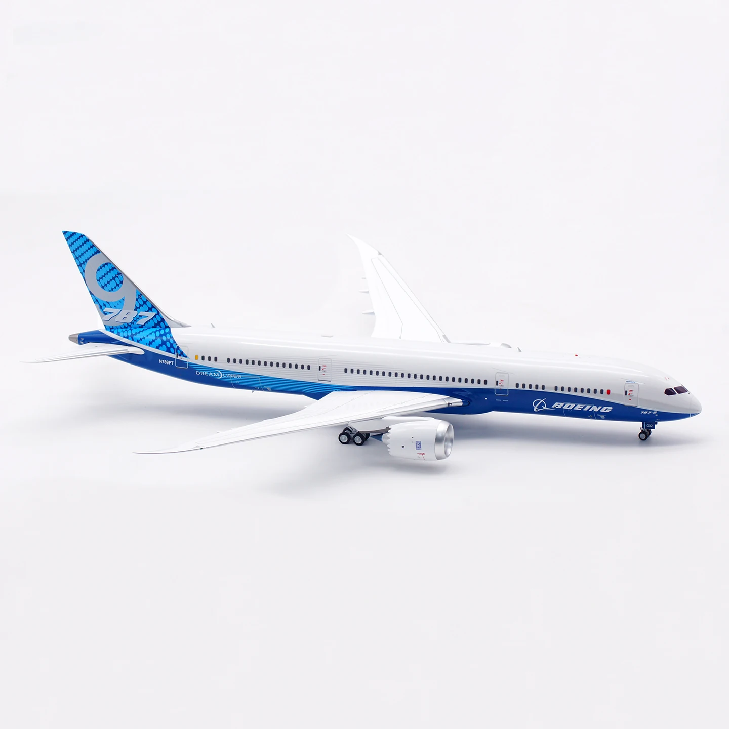 IF789BOEING789FT سبيكة تحصيل طائرة هدية الطيران 1:200 بوينغ B787-9 "لون المنزل" دييكاست طائرة طائرة نموذج N789FT #3