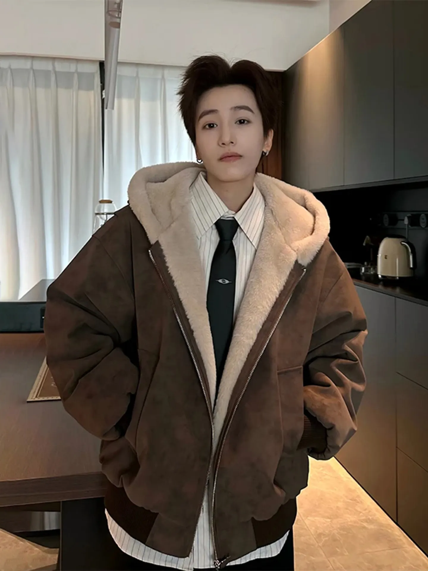 

Мужская зимняя утепленная куртка Browan American Sle из хлопка с флисовой подкладкой, капюшоном и модными кожаными и меховыми вставками