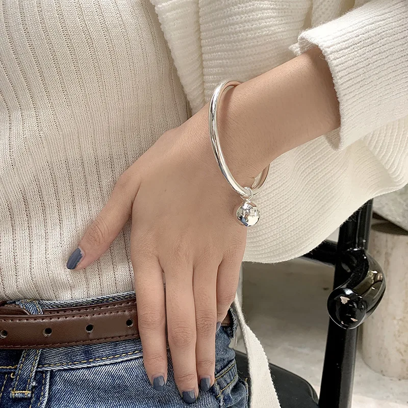 

Hot Sell Trendy Simple One Ball Design 925 Sterling Silver Female Bangle Jewelry For Women Birthday Gifts 2024 New Style