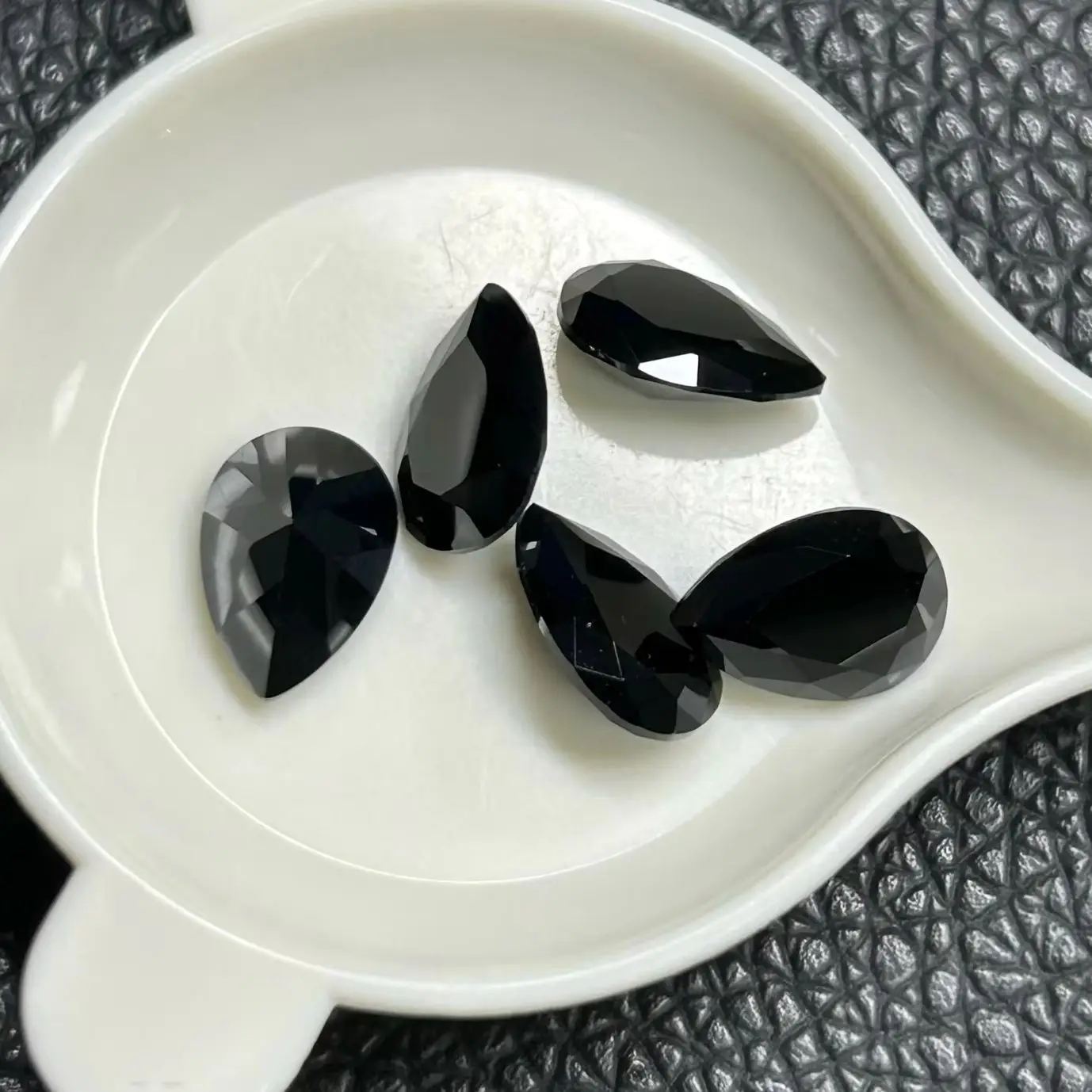 

Черная шпинель грушевидной огранки, натуральная шпинель, свободный драгоценный камень для подвесок, браслетов, колец