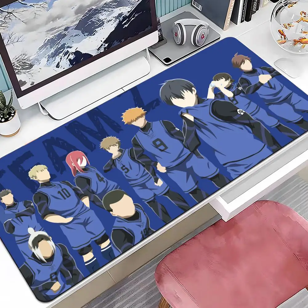 

Коврик для мыши в стиле аниме Blue Lock, несколько размеров, большие квадратные коврики для компьютера, офиса, игрового стола, резиновые противоскользящие коврики для мыши