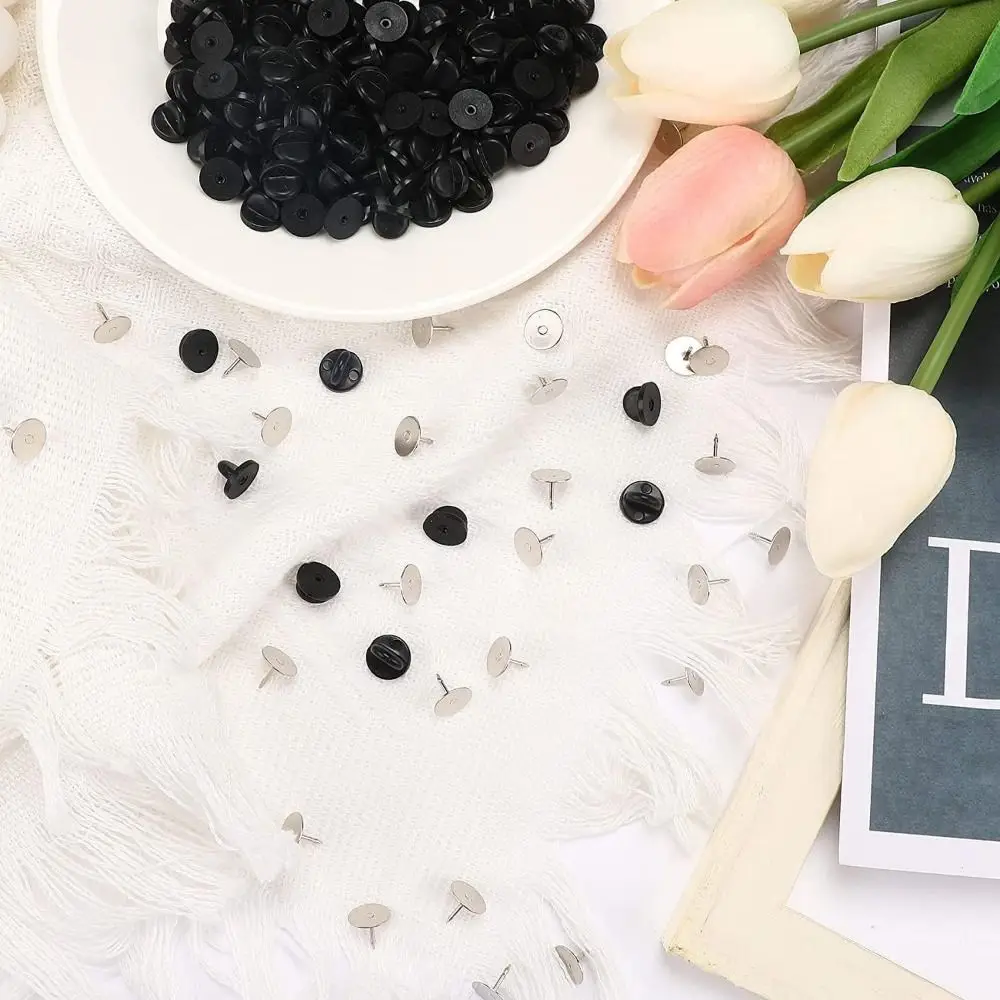 80 مجموعات دبوس معدني فراشة مخلب قفل آلية نصف مقبض دائري المطاط دبوس ظهورهم سهلة الاستخدام آمنة المشبك بروش دعم