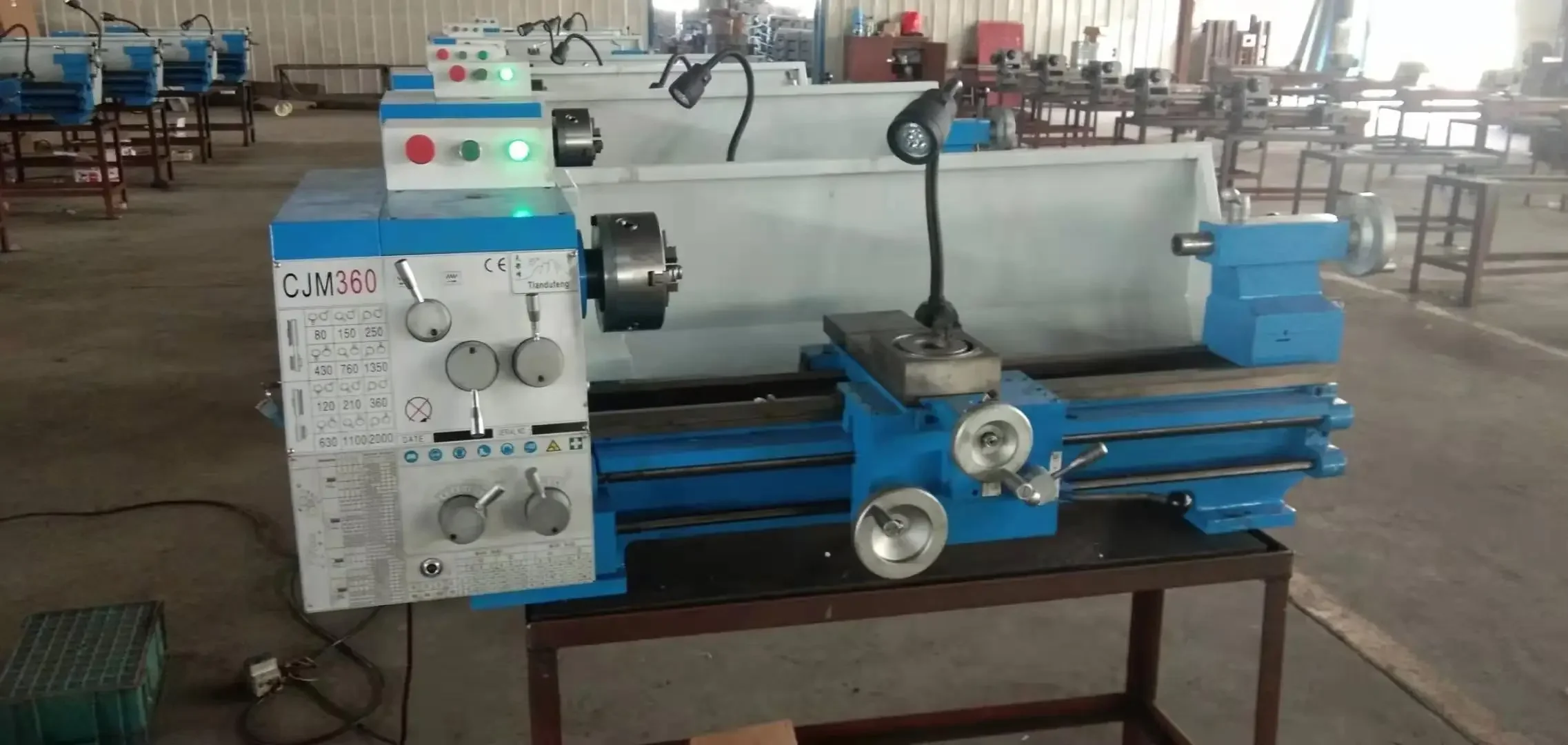 China Factory price CJM360 750mm manual bench lathe machine for metal turning