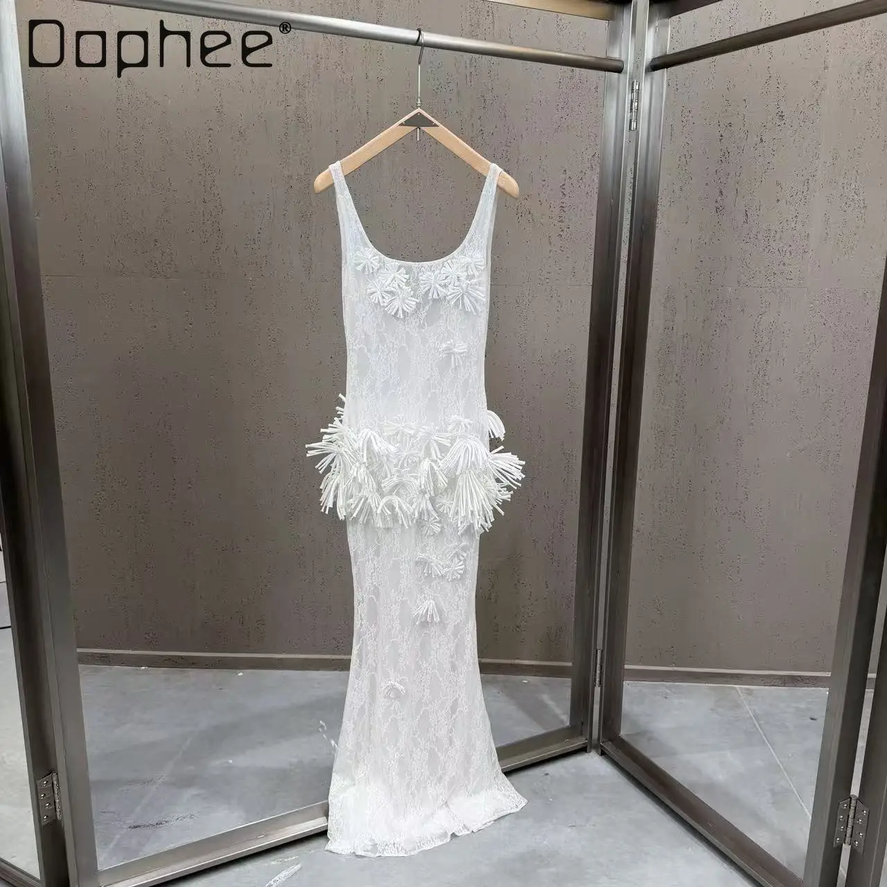 

French Temperament Socialite Suspender Dress High Sense Three-dimensional Flower Slim Sexy Long Dress White Evening Dresses