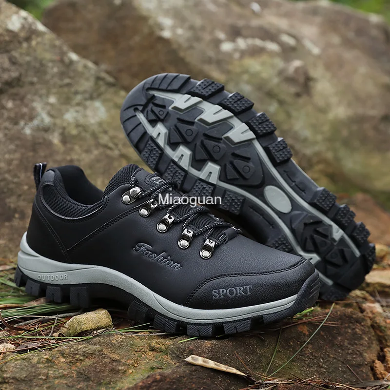 Outdoor Men Treking Shoes Breathable Climbing Hiking Sneakers Men Comfortable Autumn Winter New Casual Shoes Men Camping Shoes
