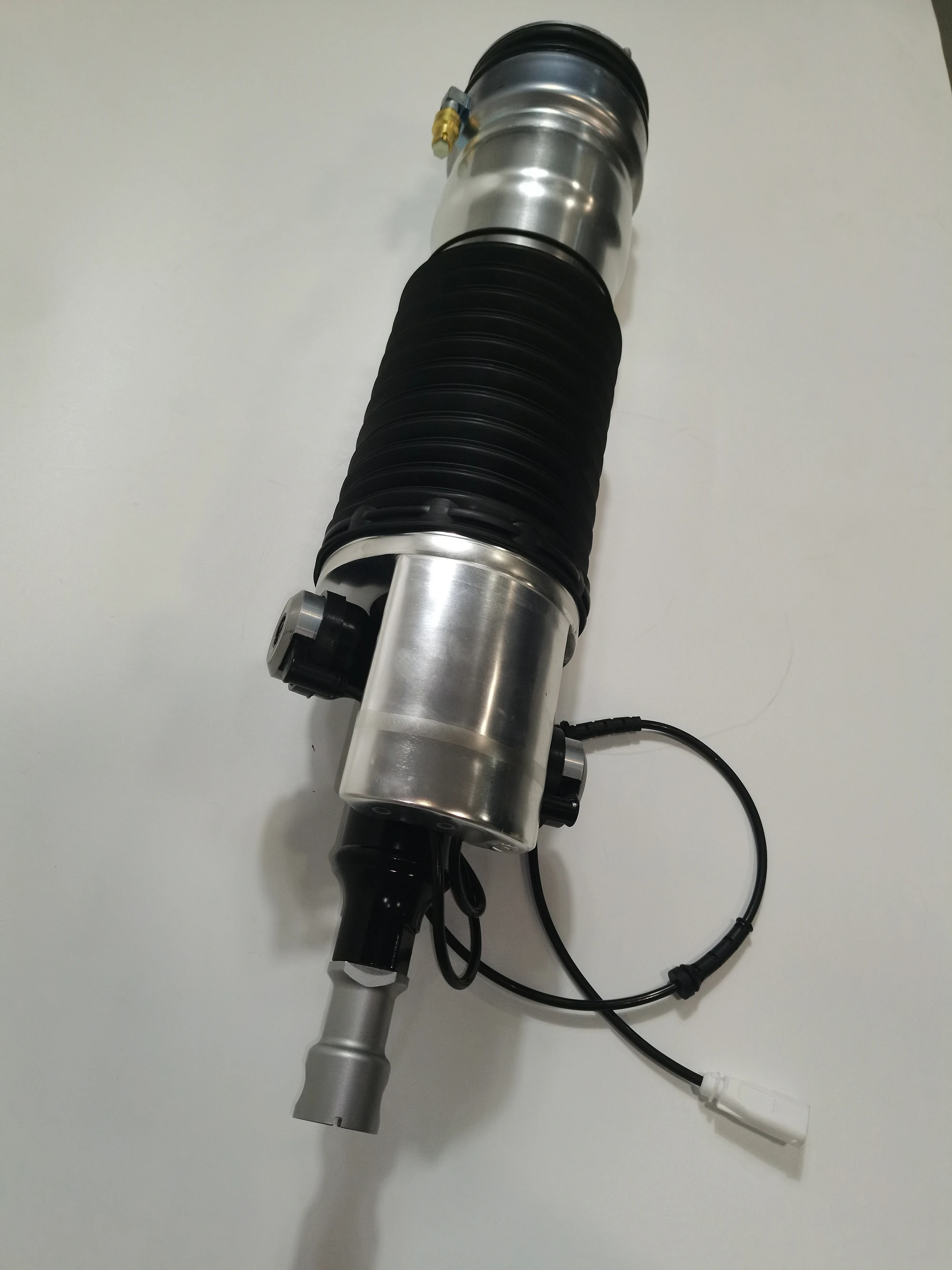 Front Right 37106864533 37106864534 Auto Air Suspension for RR Ghost 6592CC 402Cu in V12 GAS DOHC Turbocharged