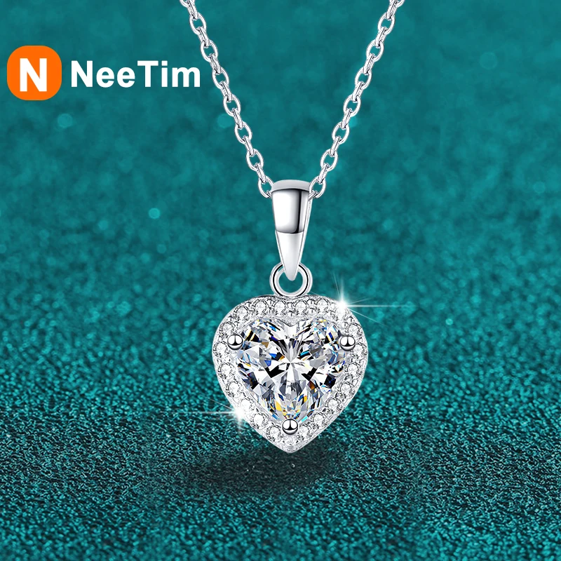 

NeeTim 1ct Heart Shape Moissanite Pendant Necklace Sterling 925 Sterling Sliver Chain Plated 18k White Gold Necklace for Women