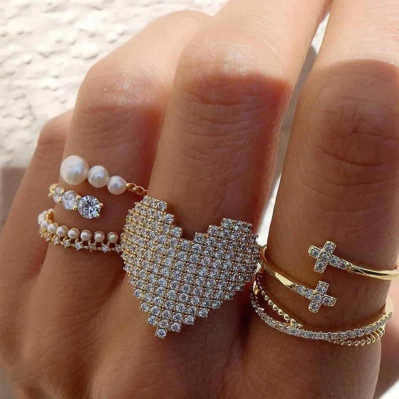 Big Heart Full Crystal Rings For Women BOHO Love Heart Micro Cubic Zirconia Trendy 2024 Female Finger Statement Fashion Jewelry
