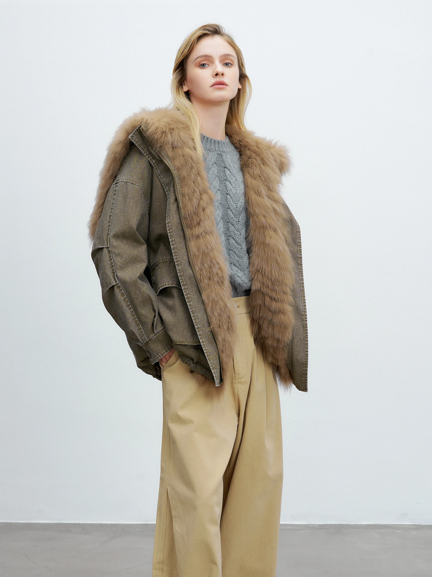 

Man Mona 2025 New Fur Collar White Goose down Parka Women's Denim Fur Coat Warmth Pure Color Korean Sle Commute Wind