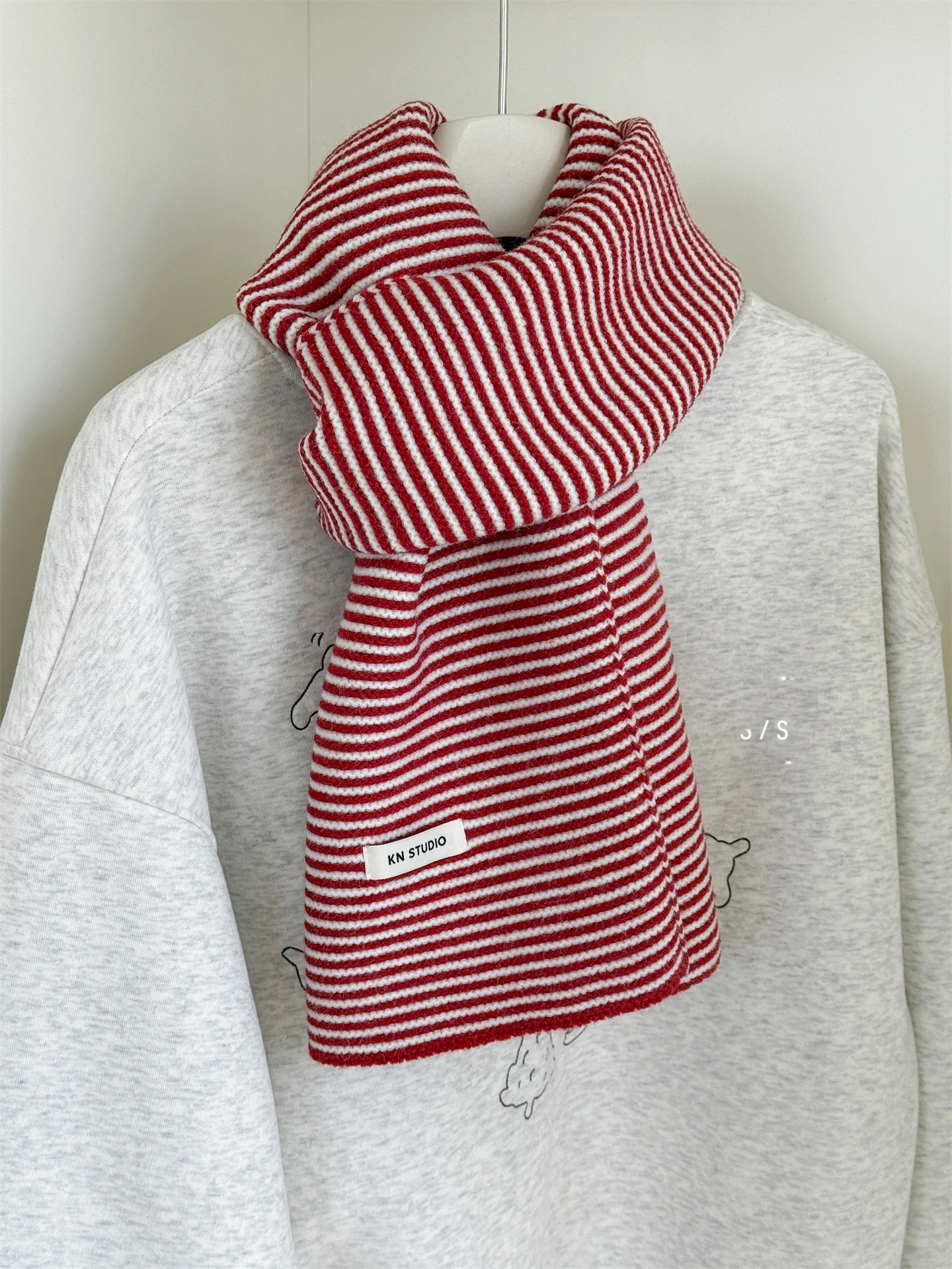 وشاح محبوك مخطط باللون الأبيض الكلاسيكي ex Warm Faionable الكورية Sle Accory للأزواج والآباء والأطفال