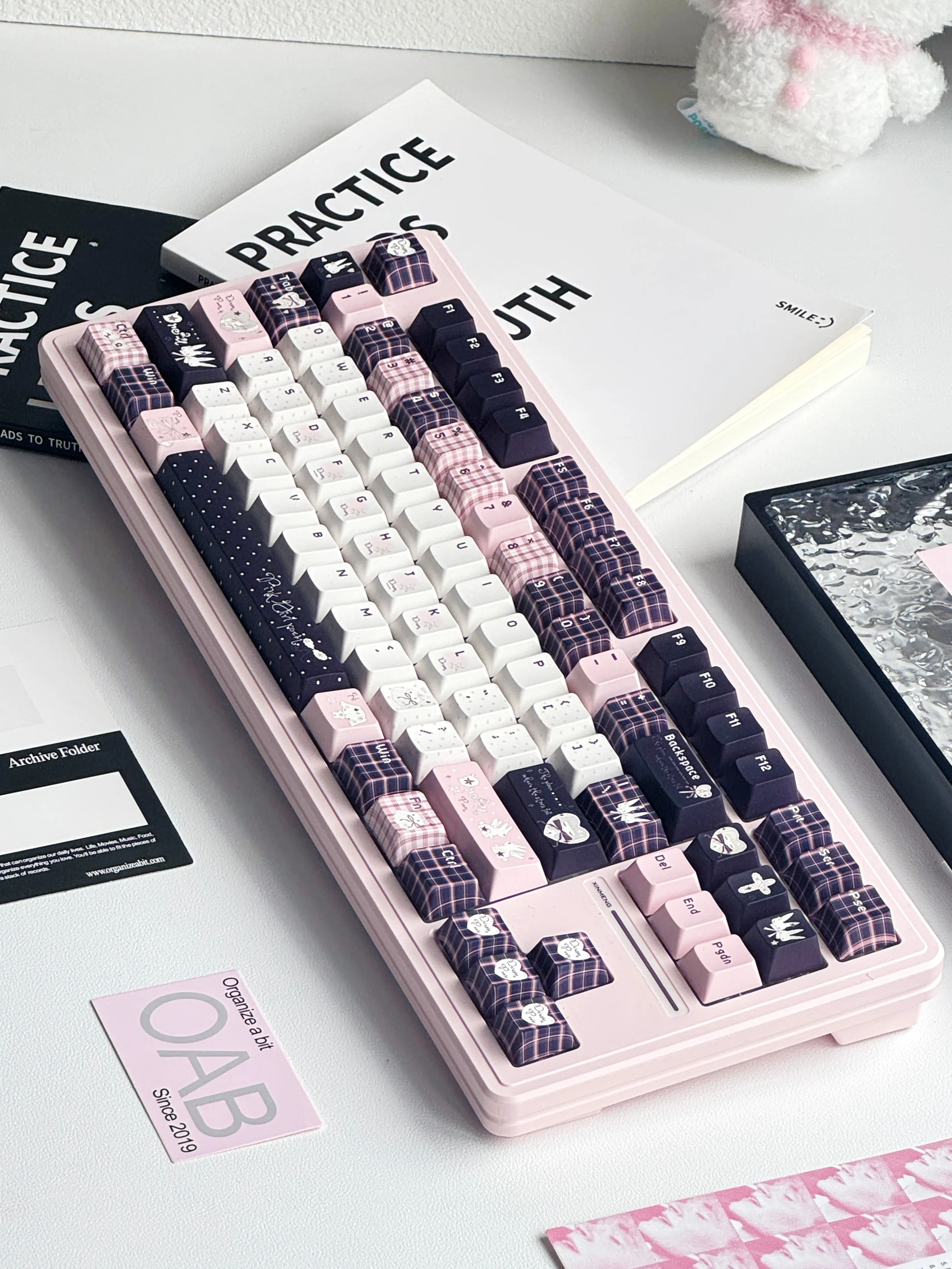 MAIMOOO Keycap Peach Rabbit Hime Black Pink Hand-painted Sub Series Cherry PBT Hot Sublimation PC Keyboard Keycaps Customization
