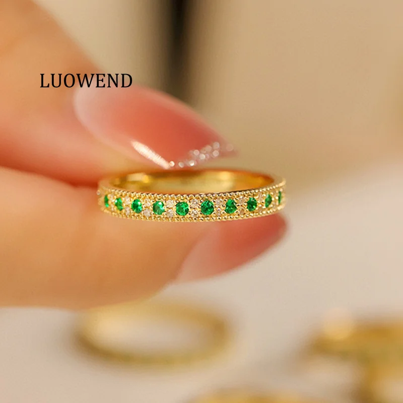 LUOWEND 100% 18K Yellow Gold Rings Vintage Elegant Style Shiny Diamond Natural Swat Emerald Ring for Women High Party Jewelry