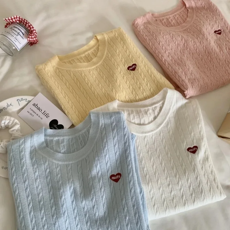 

Новые женские летние мягкие трикотажные топы и футболки с вышивкой, тонкие, с коротким рукавом, удобные, минималистичные, повседневные, нишевые, оригинальные