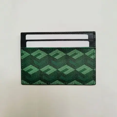 Yeni Gelen Klasik Moda Çok Fonksiyonlu 2026 # Deri Kartlık Cüzdan Belge Koruma Klipsli 3D Desen Tasarımı