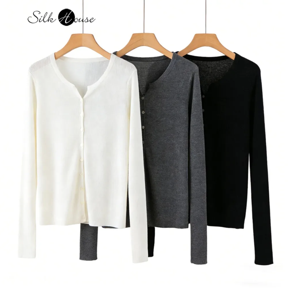 

2026 Women's Fashion Spring New 100% Wool V-neck Simple Single Breasted Versatile Comfortable Solid Color Long Sleeved Cardigan