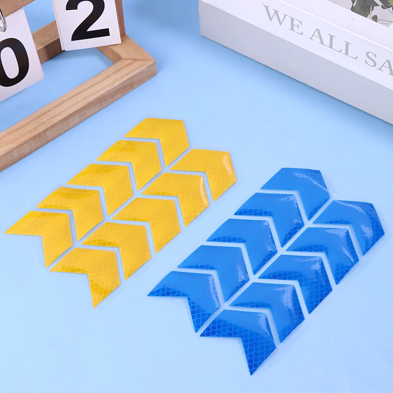 10 pz/set Accessori Moto Freccia Riflettente Segno Nastro di Avvertimento Adesivo di Sicurezza Per Paraurti Auto Tronco Riflettore Nastro di Pericolo