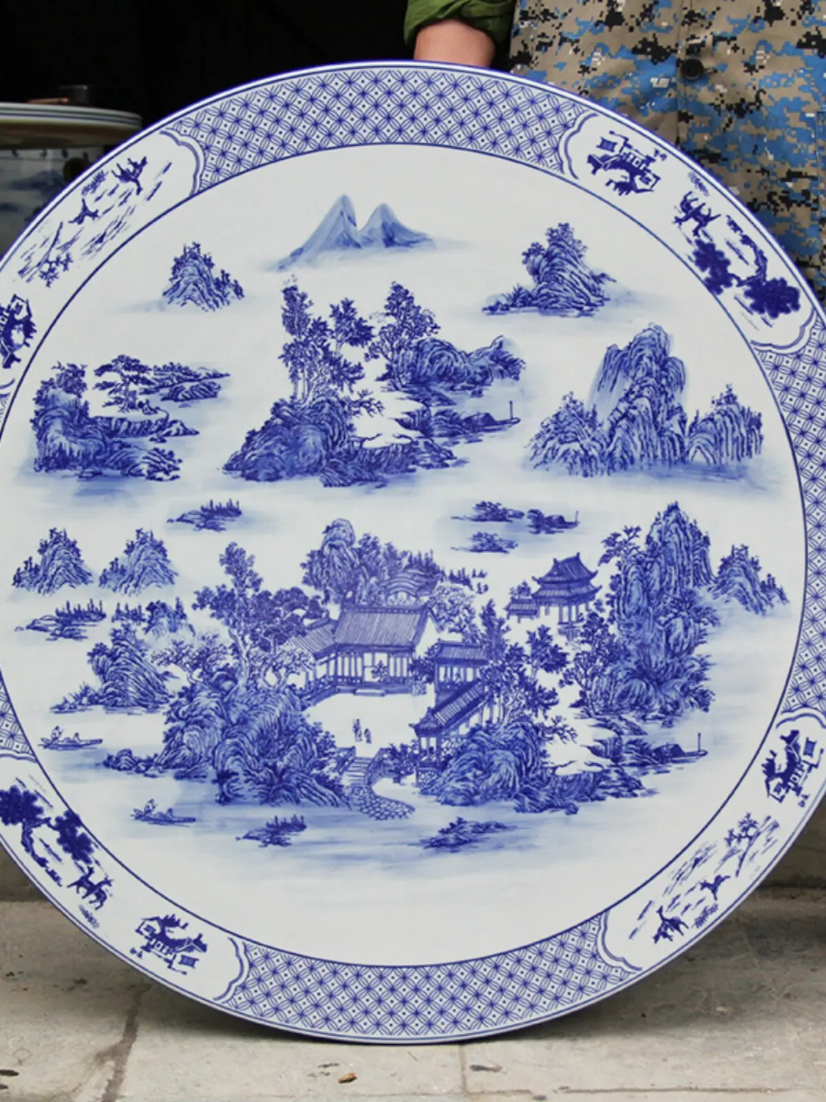 table Jingdezhen and ceramic chair set, suitable for balconies, patios, gardens, and courtyards; round table with blue and white