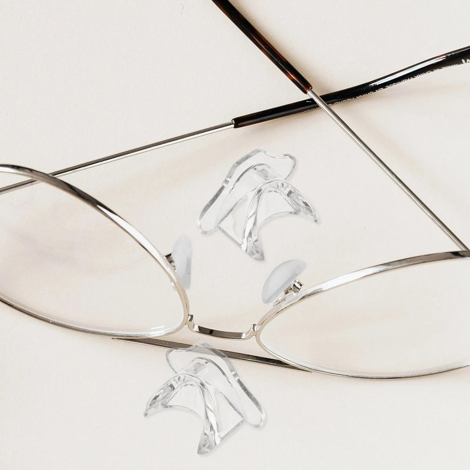 

8pcs Eyeglasses Display Stand Acrylic Clear Transparent Nose Holder for Glasses Storage Frame Exhibitions Home Decor Accessories