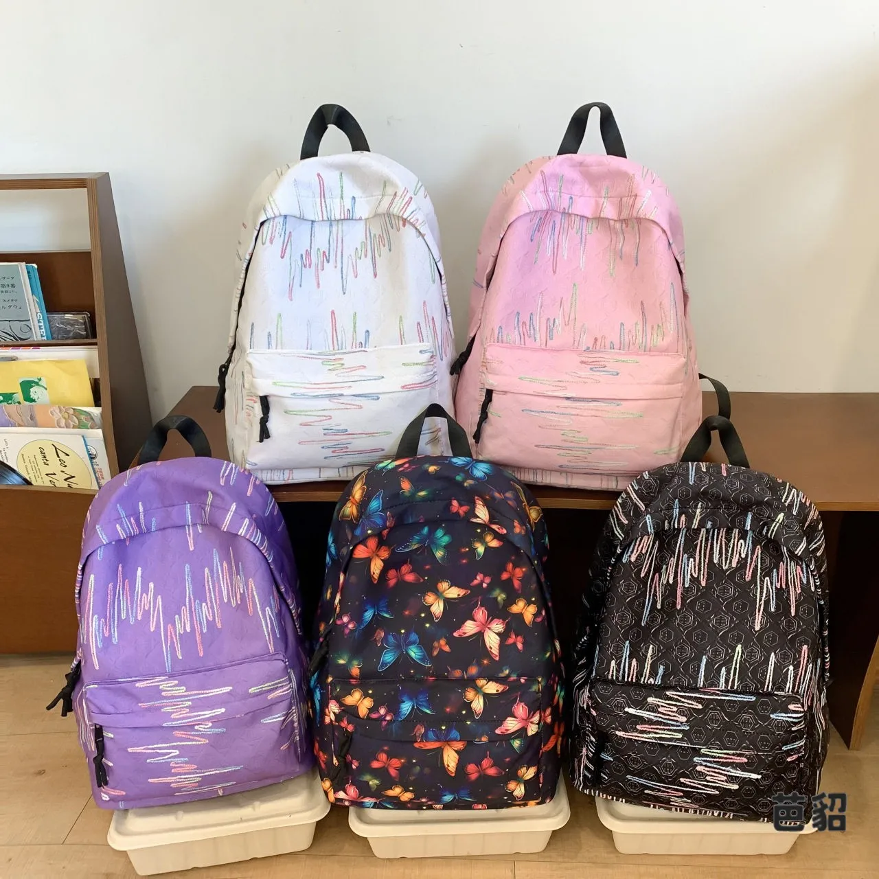 Korean Style Large Capacity Casual School Bag for Women Alphabet Dual-Shoulder Backpack High Aesthetic Value Fitness Scene