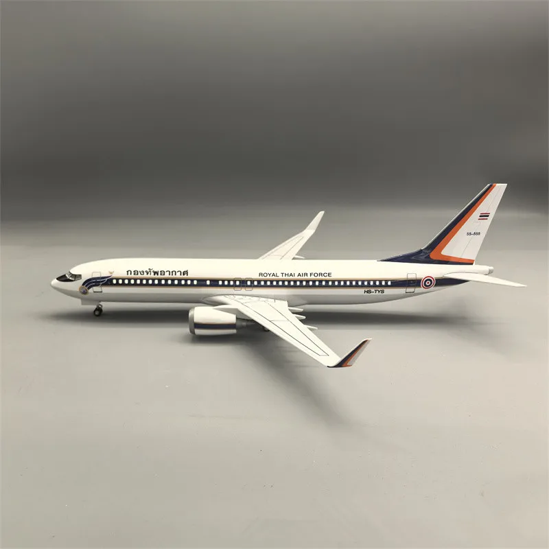 

1/85 Scale 47CM Diecast Resin Model Thai King's plane 737 Airline Airbus With Light Wheel Collection Display Decoration Toys