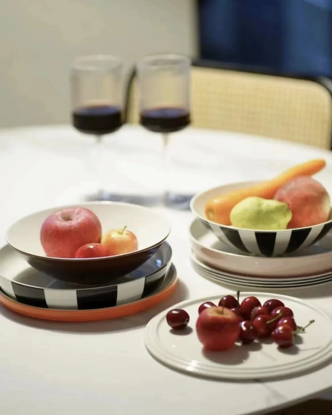 Mini sets Utensil Ball 7pcs as a Set Bone China Bowl Plate Tableware Plates