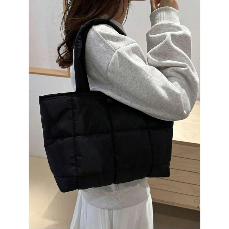 حقيبة مبطنة جديدة، حقيبة واسعة ومطرزة ومربعات مع حزام سلسلة معدنية، حقيبة كتف كاجوال، كولو صلب #3