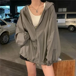 2024 Female Thin Style Breathable Long Sleeved Sunscreen Clothing Women Summer Coat New Hooded Loose Fit Sunscreen Clothing Tops