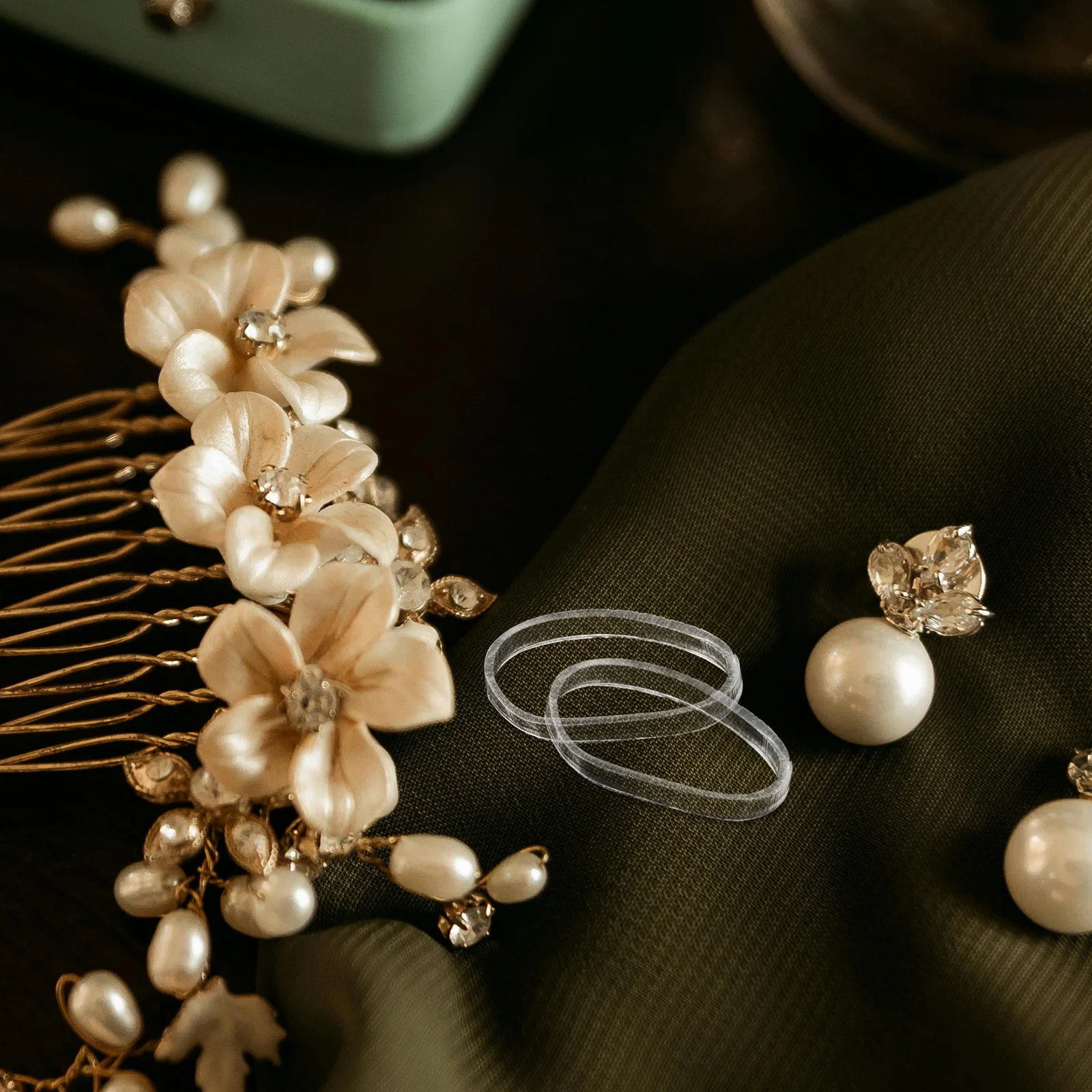 

1 Box Clear Rubber Bands for Hair Mini Rubber Bands High Elasticity Durable Clear Hair Elastics for Women