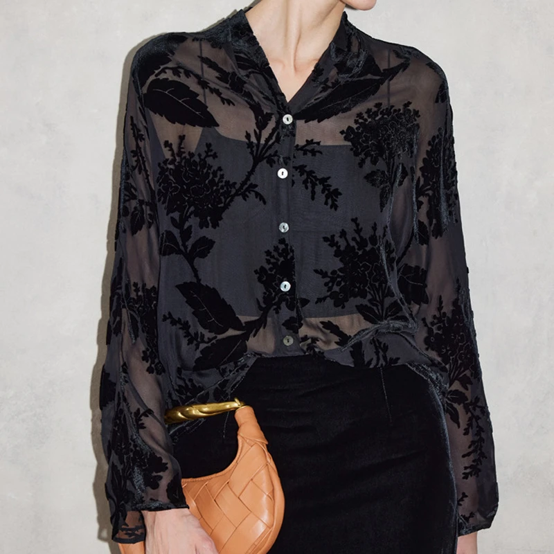 

Женская блузка из 100% шелкового бархата, новинка 2026 года, с V-образным вырезом, с эффектом выжженного цветка, полупрозрачная, с длинным рукавом, универсальный топ из тутового шелка