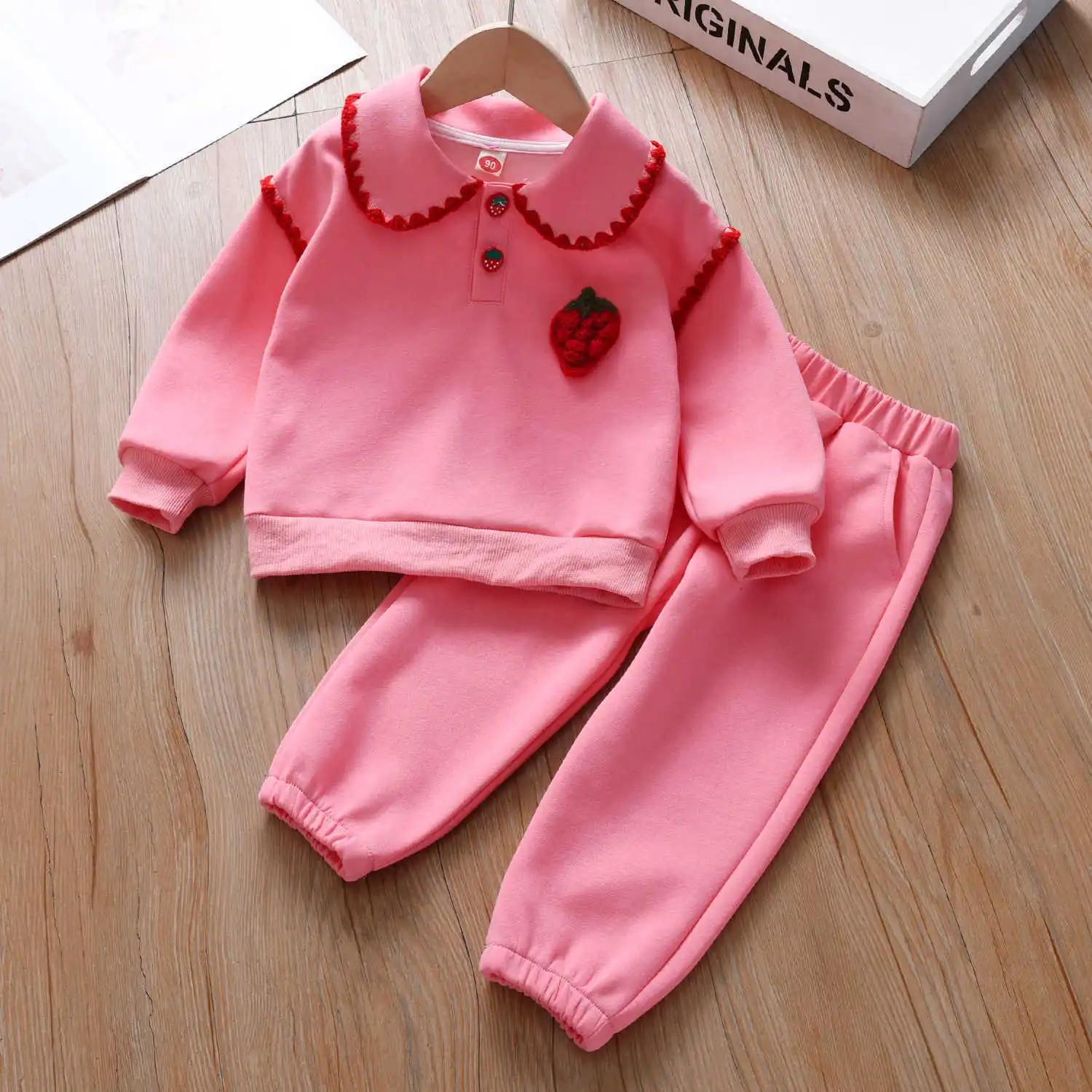 Jesienny zestaw ubranek dla dziewczynek Kid Strawberry Doll Collar Bluzy Pullover Top i spodnie Dolne stroje Garnitur dziecięcy