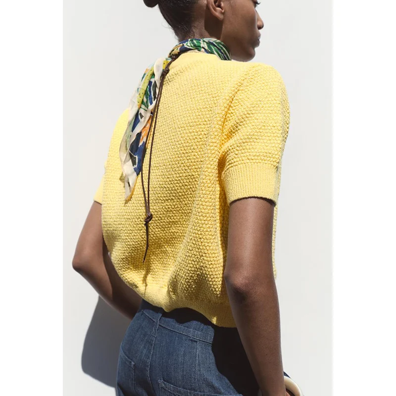 

Summer New Women's Knitted Jaet ort Sve V-ne Star Button Design Slim Fit Polyester Fiber Open Cardigan Single Piece