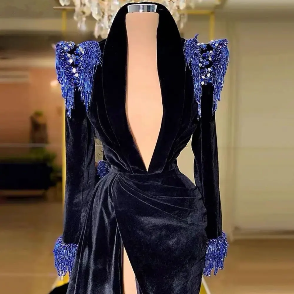 2024 Arabic Velvet Prom Dresses Deep V Neck Beaded Tassel Shoulder Pad Evening Gown for Women High Side Split Pageant Party Robe