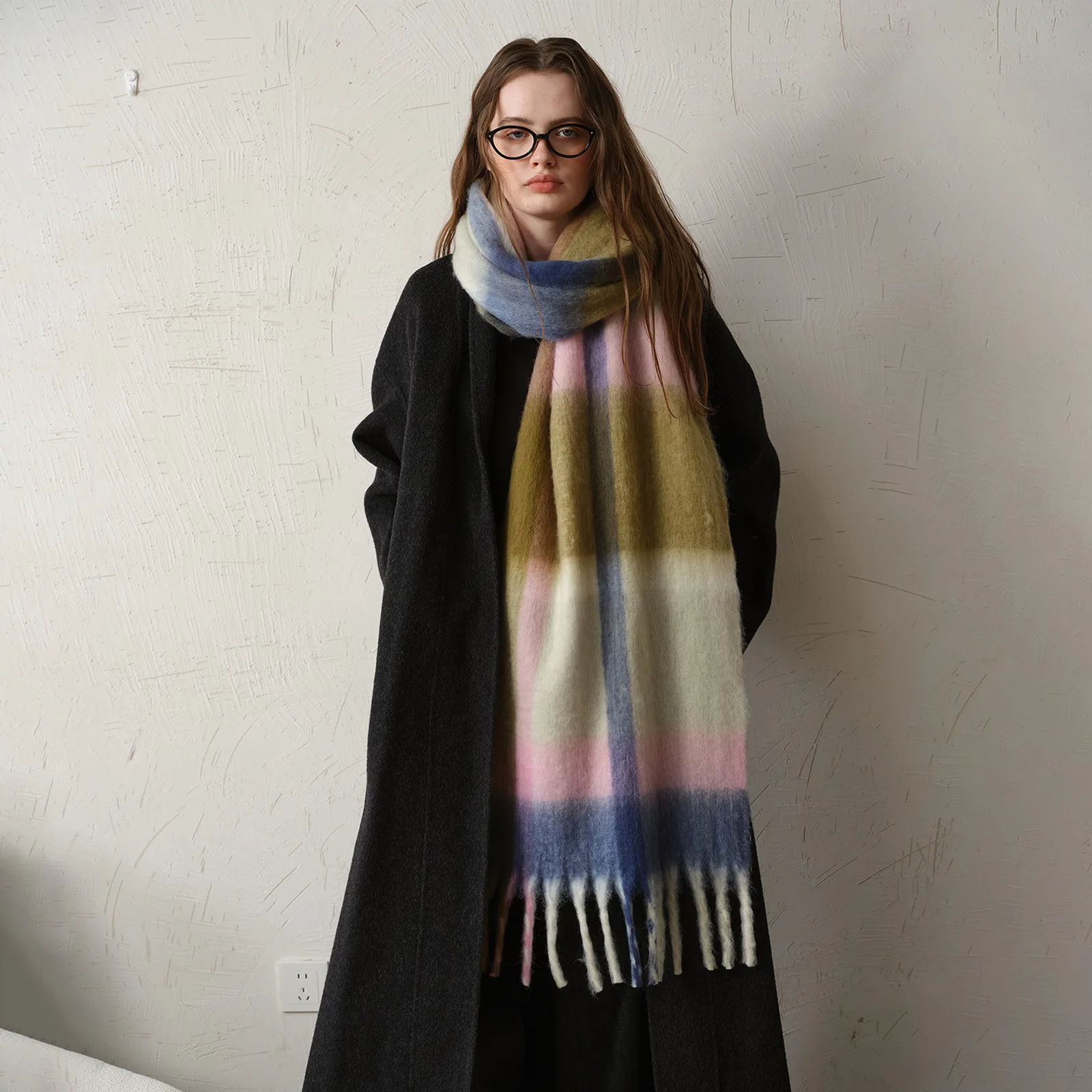 2025年冬新作 イミテーションカシミヤ レディース スカーフ 暖かい 厚手 ロング チェック柄 アウター ショール付き 粗いタッセル イミテーションカシミヤ ネックウォーマー