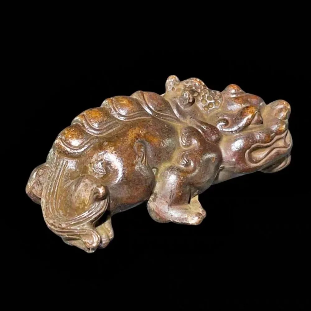 Antique Collectibles: Pixiu, Mythical Beasts, Vintage Home Decor, Stationery, Paperweights, and Ornaments