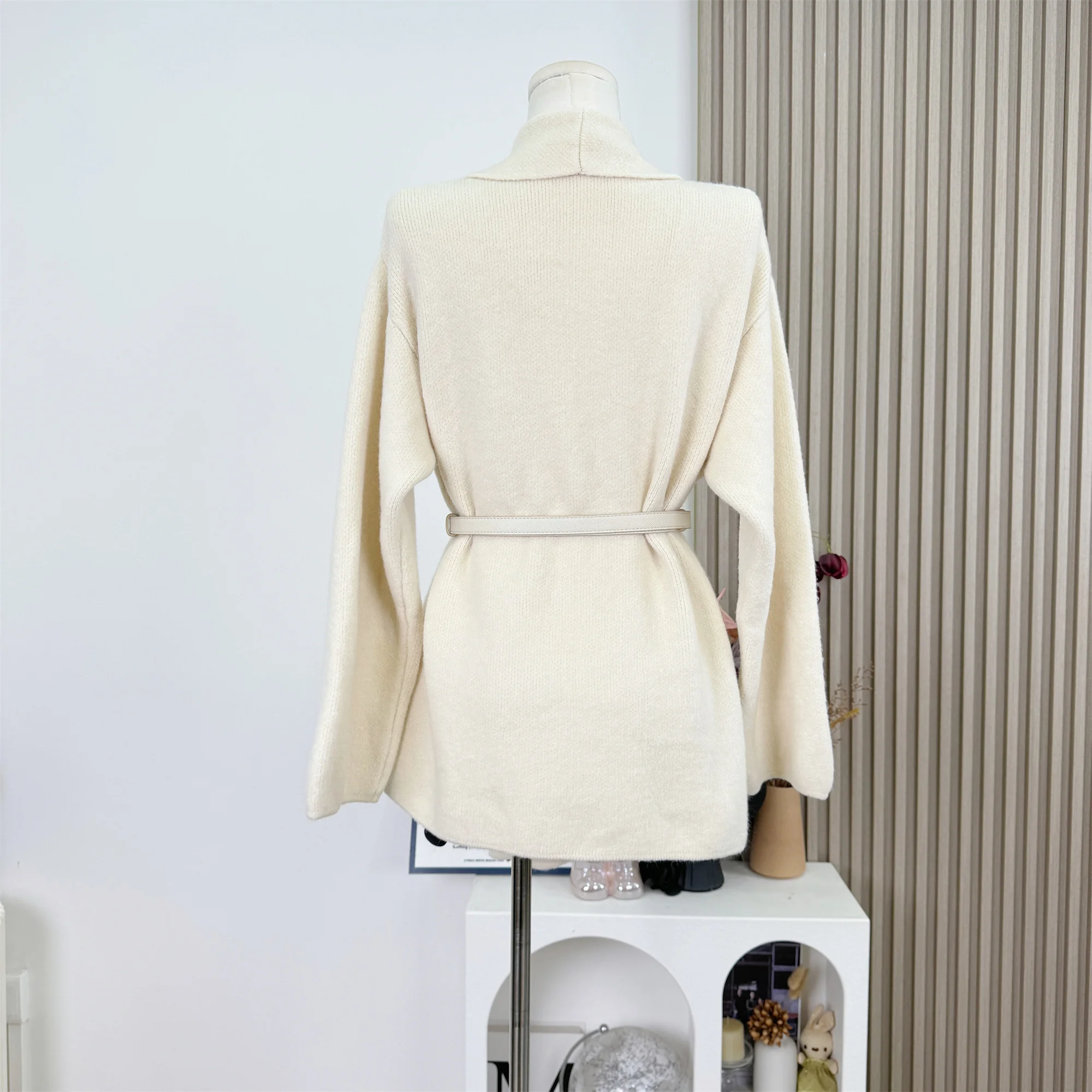 เสื้อคาร์ดิแกนถักสไตล์เกาหลี ปกพับได้ สำหรับผู้หญิง เสื้อคลุมลำลองหลวมๆ พร้อมเข็มขัดรัดเอว สำหรับฤดูใบไม้ร่วงและฤดูหนาว รุ่นใหม่ F287